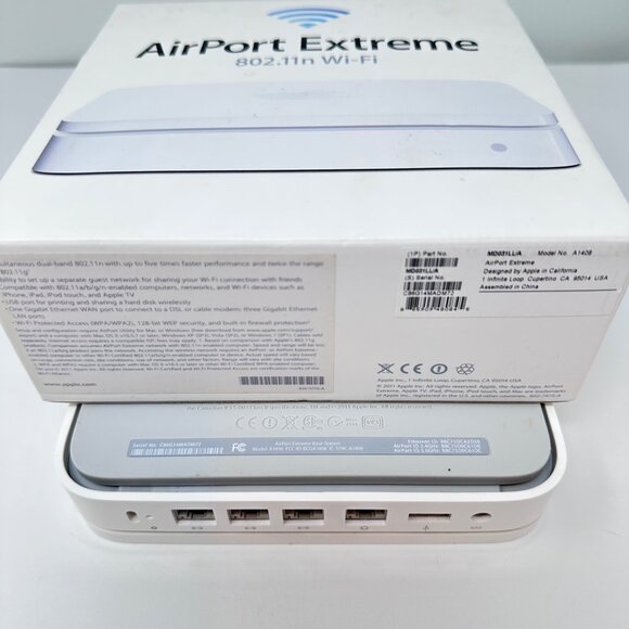 Apple AirPort Extreme 5th Generation A1408 WiFi Router Unit Box Manual No Cords - Picture 8 of 16